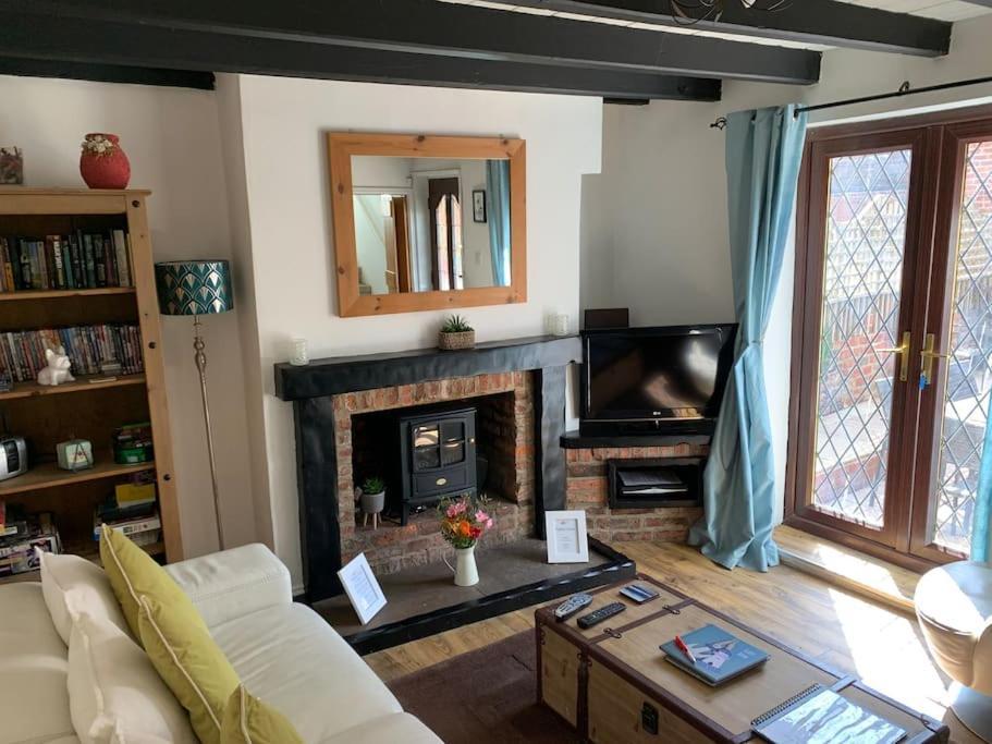 Award Winning Pet Friendly Paddock Whitby