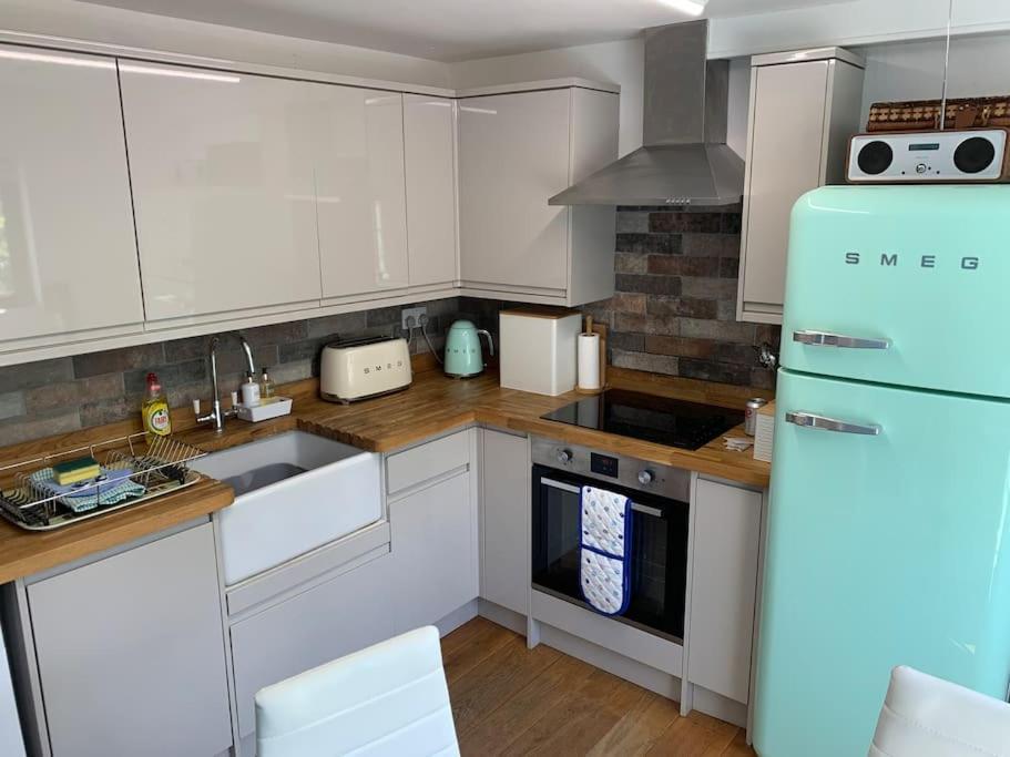 Award Winning Pet Friendly Paddock Holiday home