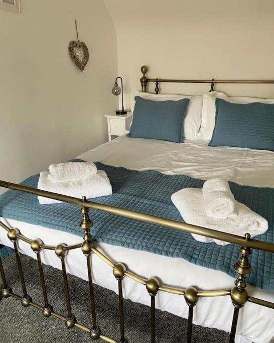 Award Winning Pet Friendly Paddock * Whitby