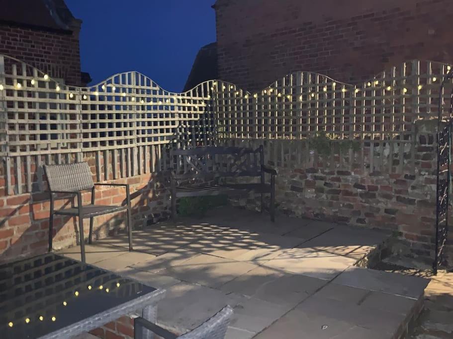 Award Winning Pet Friendly Paddock Whitby